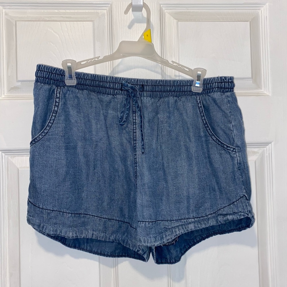 Medium Jean Shorts, Loose Fit